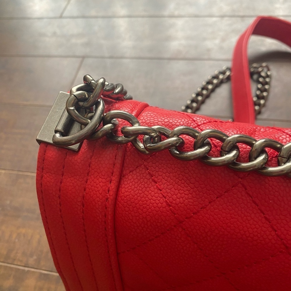 Red Quilted Crossbody Shoulder bag - Picture 6 of 16